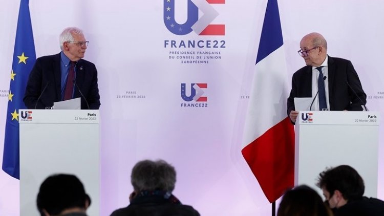 EU /  Sanctions on Russia:  Τα κράτη μέλη της ΕΕ αποφάσισαν με ομοφωνία να επιβάλουν μια πρώτη δέσμη κυρώσεων σε βάρος της Ρωσίας