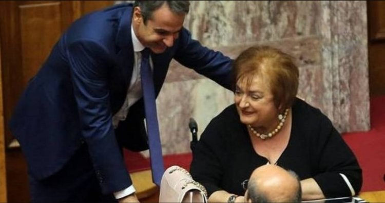 MP Katerina Monogiou: Η Κατερίνα Μονογυιού αποχαιρετά την Μαριέττα Γιαννάκου