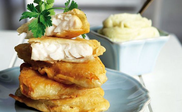 Γιατί τρώμε μπακαλιάρο σκορδαλιά κάθε 25η Μαρτίου; Πότε και γιατί καθιερώθηκε το έθιμο