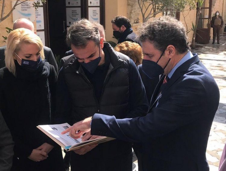 MP Katerina Monogiou: Η Κατερίνα Μονογυιού υποδέχτηκε τον Πρωθυπουργό Κυριάκο Μητσοτάκη στη Σύρο