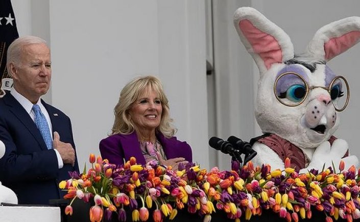 Easter Egg Roll: Ο Τζο Μπάιντεν φιλοξένησε την παραδοσιακή «πασχαλινή αυγοδρομία» στον Λευκό Οίκο