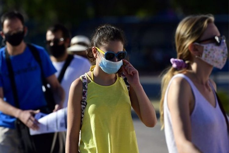 Coronavirus Disease: Μικρότερος ο κίνδυνος Covid-19 για όσους φορούν γυαλιά, αλλά όχι φακούς επαφής [Η Έρευνα]