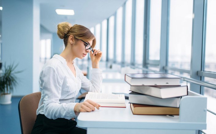 Presbyopia treatment: Σταγόνες για την πρεσβυωπία βάζουν τέλος στα γυαλιά, τους φακούς επαφής ακόμα και στο χειρουργείο