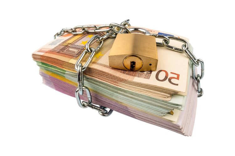 Automatic Confiscation: Αυτόματες κατασχέσεις καταθέσεων και από τους Δήμους