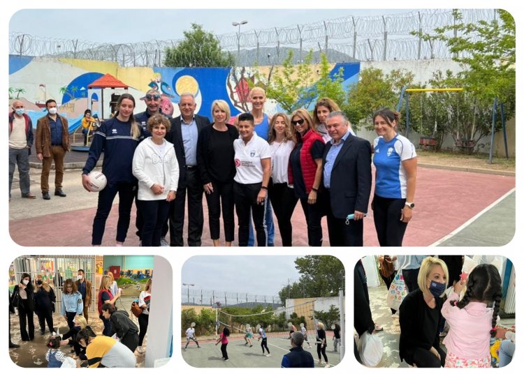 Mother’s Day 2022: Η Κατερίνα Μονογυιού μοίρασε δώρα στα παιδιά και στις μητέρες των Γυναικείων Φυλακών Ελεώνα για τη Γιορτή της Μητέρας   [Εικόνες & Videos]