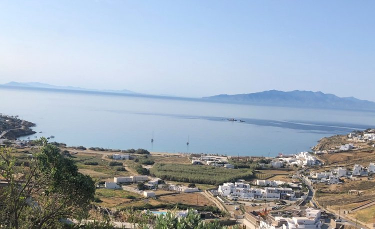 Mykonos: Ενοικιάζεται για καλοκαιρινή σεζόν πλήρως επιπλωμένη και εξοπλισμένη κατοικία στο Καλό Λιβάδι