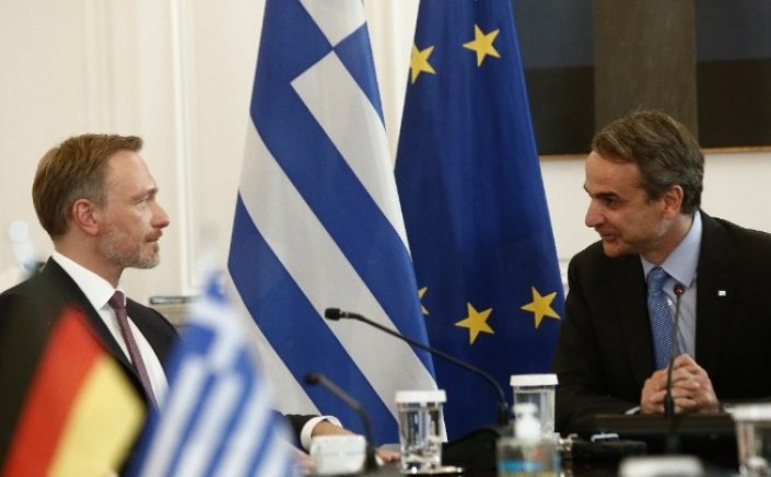 PM Mitsotakis: Είμαι ευχαριστημένος για την πρόοδο των μεταρρυθμίσεων - Στόχος μας η επιστροφή μας στην επενδυτική βαθμίδα το 2023
