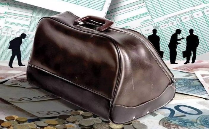 Taxation & Taxes: Στο μικροσκόπιο της ΑΑΔΕ παλιές ύποπτες μεταβιβάσεις ακινήτων