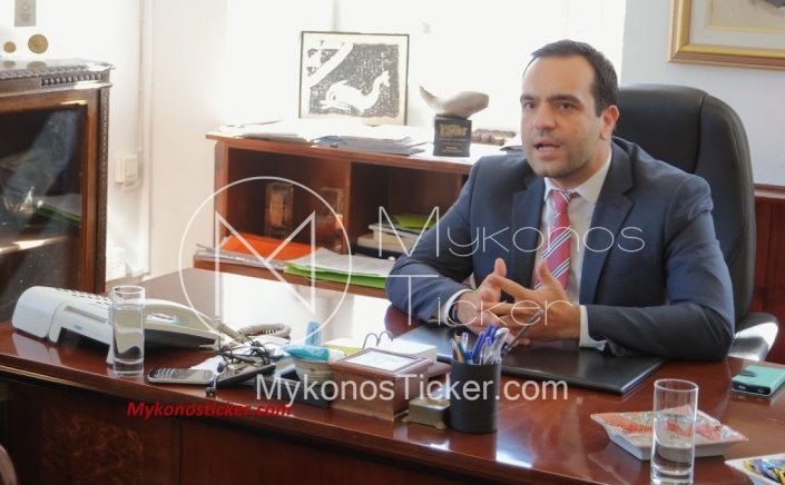 Mayor of Mykonos, K. Koukas: Στην τελική ευθεία η υπογραφή της σύμβασης για την αποκατάσταση και συντήρηση δρόμων του Δήμου Μυκόνου