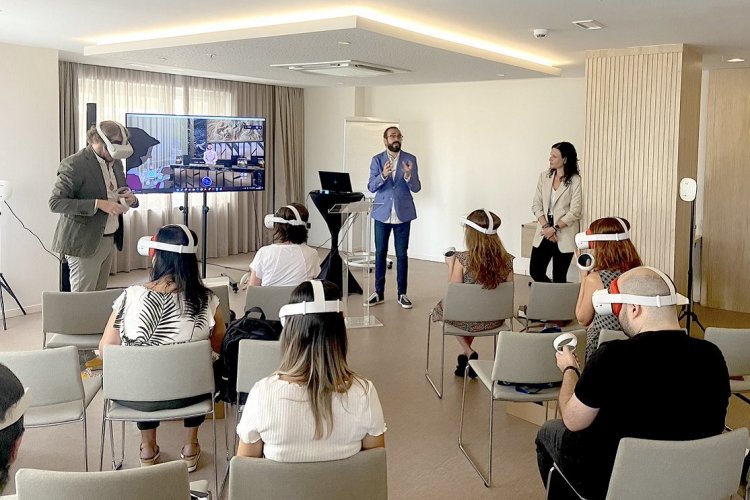 Metaverse Altspace VR: Το πρώτο ξενοδοχείο στο metaverse είναι το εμβληματικό Riu Plaza España στη Μαδρίτη [Video]