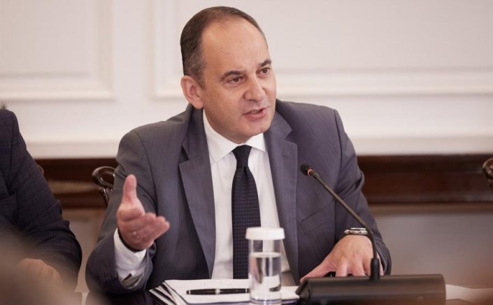 Shipping Min Plakiotakis: Θετικός στον κορωνοϊό ο Υπουργός Ναυτιλίας Γιάννης Πλακιωτάκης