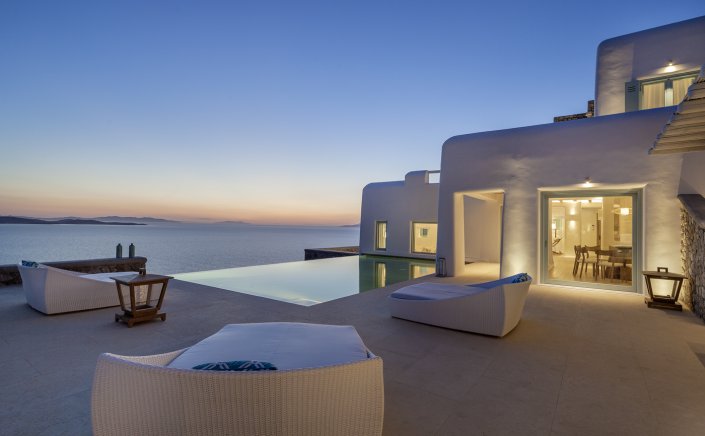 Tourist Season 2022: Γιατί τα ξενοδοχεία 5 αστέρων πρωταγωνιστούν σε πληρότητες και πάνε για ρεκόρ!!