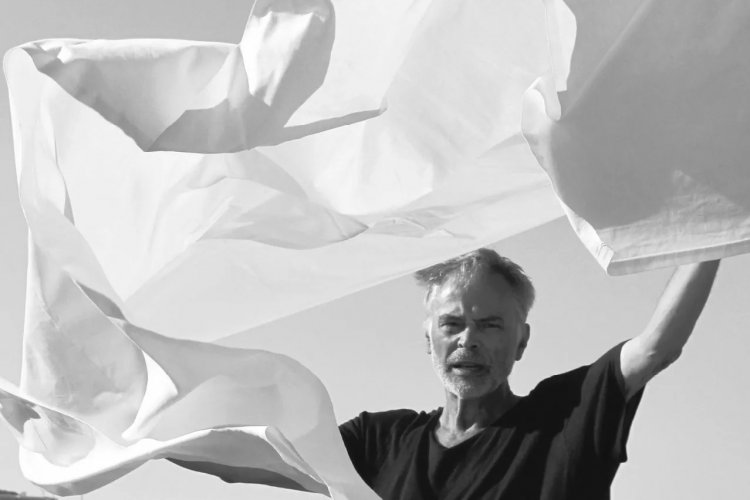 Notable Death: Έφυγε από τη ζωή ο κορυφαίος ζωγράφος Γιώργος Λαζόγκας ...  υπηρέτησε με διαφορετικά υλικά και τρόπο το σχέδιο....