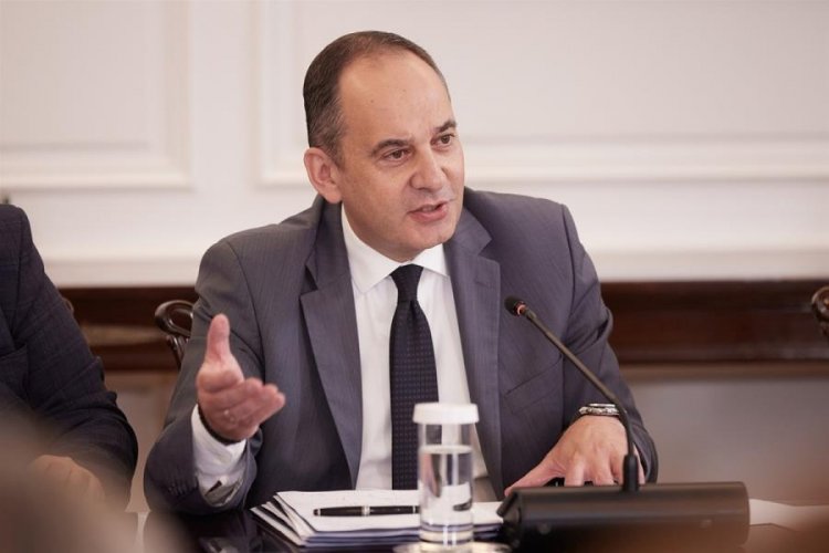 Shipping Min Plakiotakis: Η Ελλάδα σώζει χιλιάδες ζωές στο Αιγαίο
