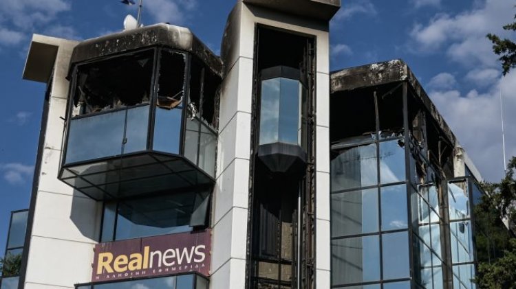 Communist Party - KKE: Αποτρόπαια και απολύτως καταδικαστέα η επίθεση στα γραφεία των «Real Νews» και «Real fm»