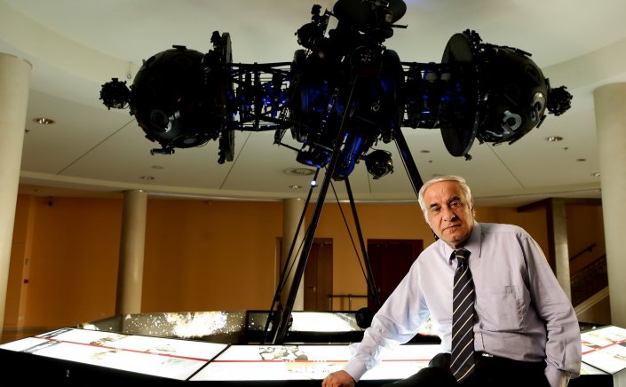 Notable Death: Έφυγε από τη ζωή ο σπουδαίος αστροφυσικός Διονύσης Σιμόπουλος [Video]