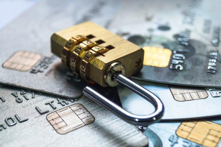 Taxation and Taxes: Άμεσες διασταυρώσεις  της ΑΑΔΕ, μεταξύ εισοδημάτων που δήλωσαν οι φορολογούμενοι και δαπανών που έχουν πραγματοποιήσει!!