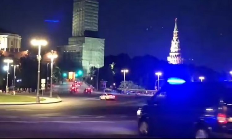 Putin's limousine is “ hit by loud bang ”:  Χτυπήθηκε το αυτοκίνητο του Βλαντιμίρ Πούτιν – “ Πιθανή απόπειρα δολοφονίας ”