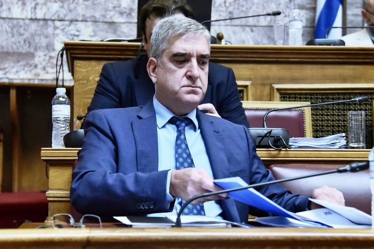 Phone tapping “suspicious” / Κοντολέων για παρακολουθήσεις: Έδινα καθημερινή αναφορά στον Δημητριάδη - Ο πρωθυπουργός δεν με ρώτησε γιατί παρακολουθήσαμε τον Ανδρουλάκη