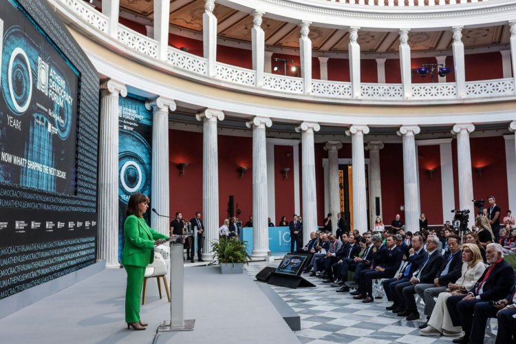 President Sakellaropoulou: Να θωρακίσουμε την Δημοκρατία απέναντι στις οπισθοδρομικές φωνές