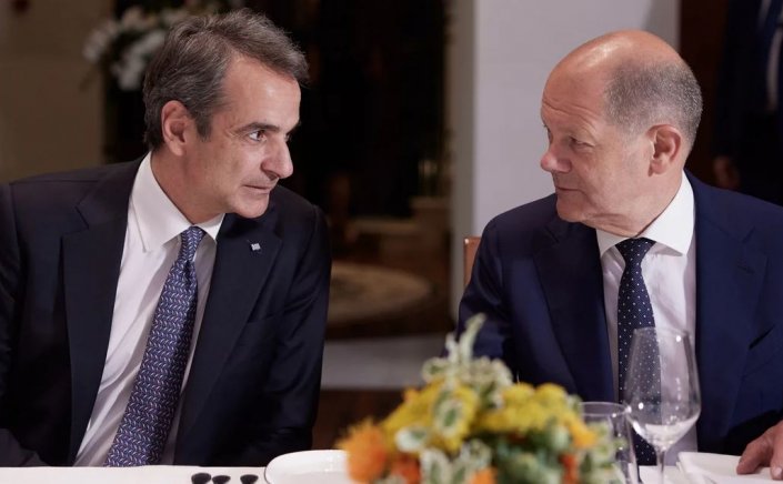 Olaf Scholz in Athens: Ο Σολτς στην Αθήνα -Το πρωί της Πέμπτης ξενάγηση στην Ακρόπολη, στις 11 συνάντηση με Μητσοτάκη