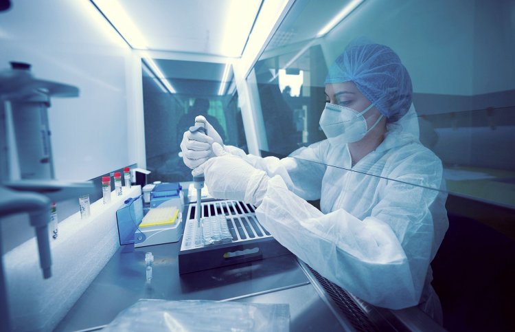 New Omicron Subvariants: Εμφανίστηκαν τρία νέα υποστελέχη – Πόσο ανησυχητικά είναι τα νέα δεδομένα