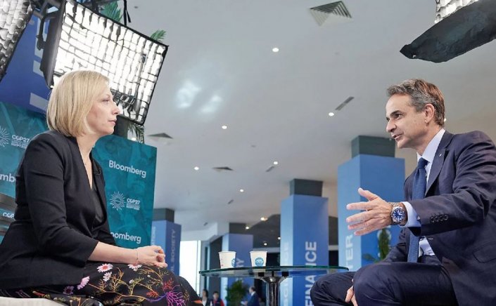 PM Mitsotakis to Bloomberg: Η Ελλάδα θα είναι η πρώτη χώρα στην Ευρώπη που θα απαγορεύσει τα παράνομα λογισμικά