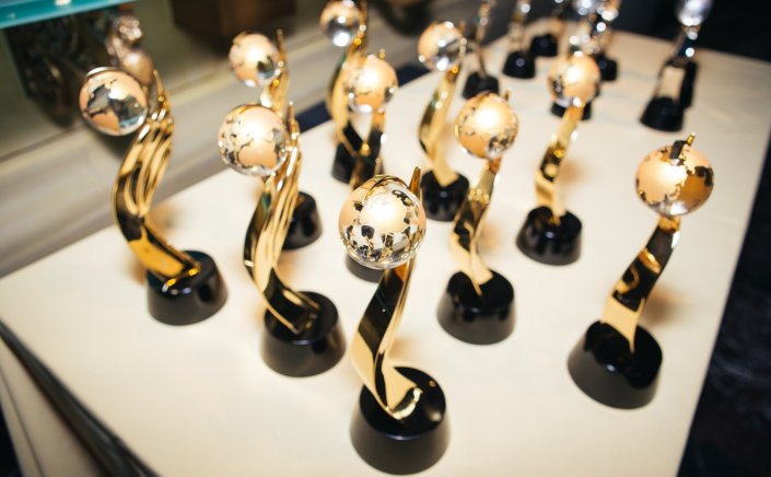 Travvy Awards 2022: Μεγάλοι νικητές στα φετινά βραβεία η Ελλάδα και ο ΕΟΤ