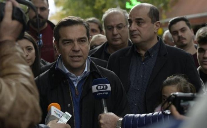  SYRIZA leader Alexis Tsipras:  Οι εξυπνάδες του κ. Μητσοτάκη δεν μειώνουν τις τιμές σε ρεύμα και σούπερ μάρκετ ούτε προστατεύουν την πρώτη κατοικία