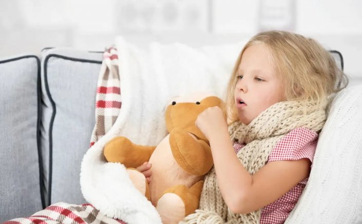 Childhood Infectious Diseases: Γρίπη, Κορωνοϊός, Κοκκύτης & RSV!! Από πού θα πρέπει να προφυλαχτούν πρώτα οι γονείς!!