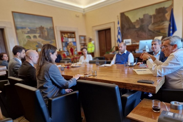 Aegean Islands - Hatzimarkos: Συνάντηση εργασίας του Περιφερειάρχη με την Amazon