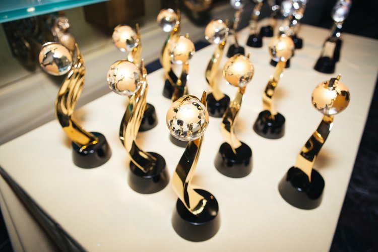 Travvy Awards 2022: Μεγάλοι νικητές στα φετινά βραβεία η Ελλάδα και ο ΕΟΤ