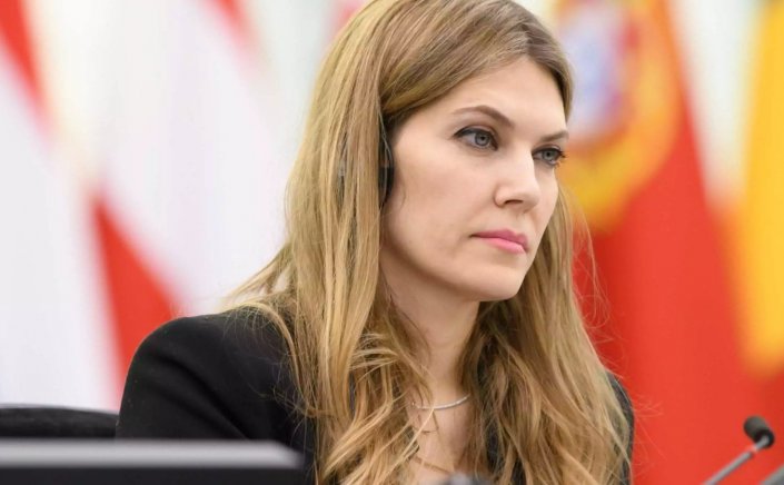 Le Soir - Qatar gate: Πώς έγινε η σύλληψη της Εύας και του Τζόρτζι - Τα 750.000 ευρώ στο σπίτι και τη βαλίτσα του πατέρα της