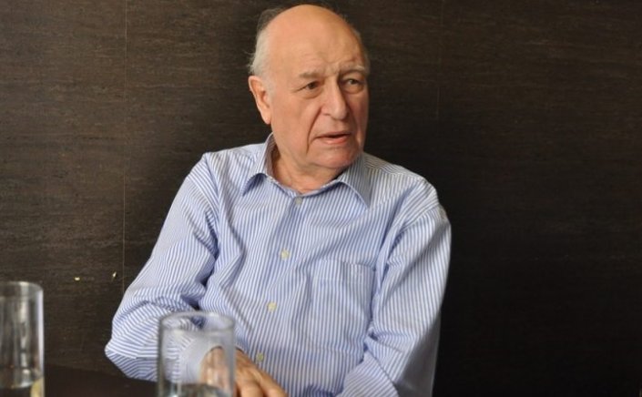 Notable Death: Θρήνος... Έφυγε από τη ζωή ο θρυλικός δημοσιογράφος Γιάννης Διακογιάννης, πατριάρχης της αθλητικής δημοσιογραφίας