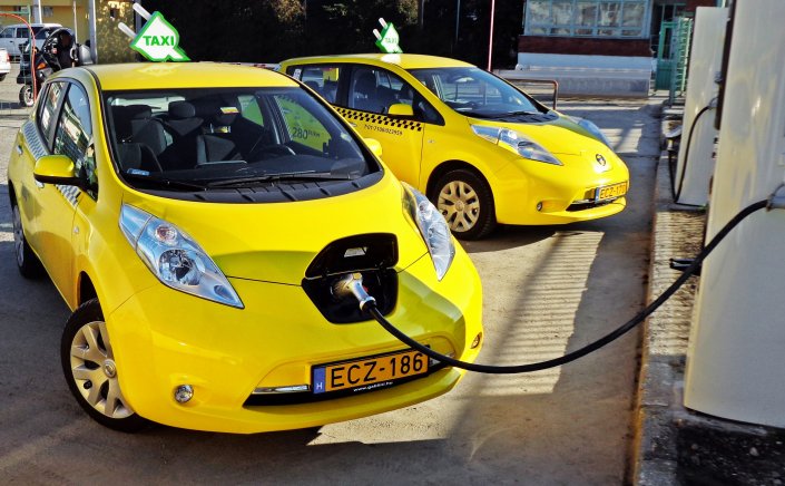Green Taxi EV: Επιδότηση 17.500 ευρώ συν 5.000 ευρώ για απόσυρση - Aντικατάσταση παλαιών Taxi με αμιγώς ηλεκτρικά