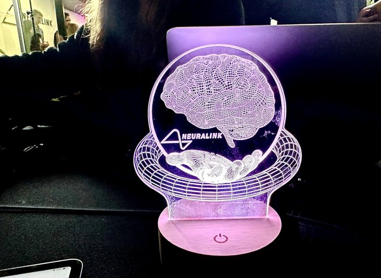 Neuralink's brain chip: Η Neuralink του Μασκ θα δοκιμάσει σε ανθρώπους εγκεφαλικό τσιπάκι για αποκατάσταση όρασης και κινητικότητας