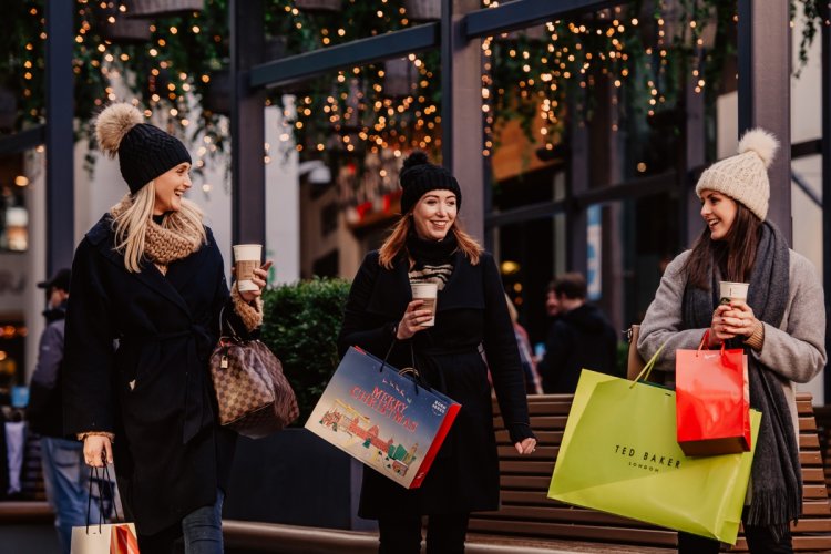 Christmas opening times 2022: Πώς θα λειτουργήσει το εορταστικό ωράριο 2022!! Νέες ώρες λειτουργίας - Ποιες Κυριακές θα είναι ανοικτά τα καταστήματα!!