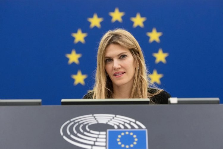 EU corruption scandal: Με Ομόφωνη Απόφαση καθαιρέθηκε από την Αντιπροεδρία του Ευρωκοινοβουλίου η Εύα Καϊλή