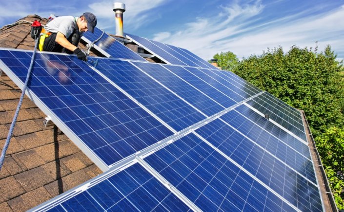 Solar Panels on Your Roof?: Το πρώτο 10ήμερο Μαρτίου η έναρξη υποβολής αιτήσεων στο πρόγραμμα «φωτοβολταϊκά στις στέγες»