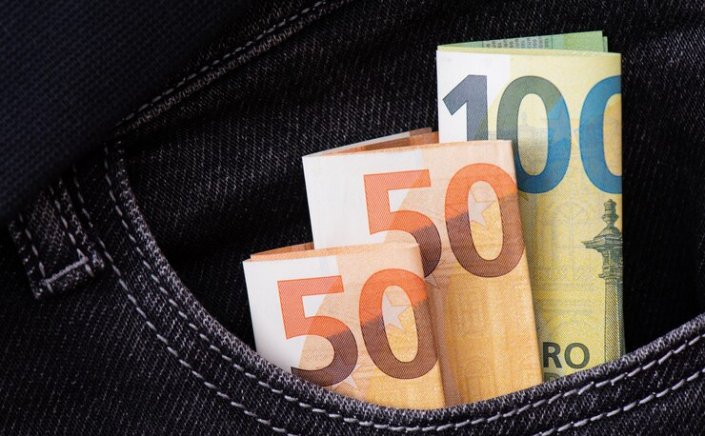 Taxation and Taxes: Στο στόχαστρο της Eφορίας και της Αρχής για “μαύρο χρήμα” [Πίνακας]