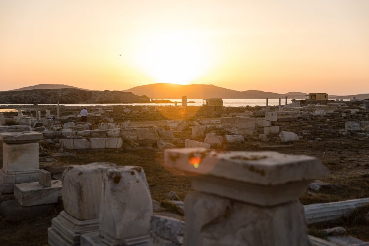 Δείτε τώρα στην ΕΡΤ2 την συζήτηση, με έμφαση στη σύγκλιση της τέχνης και της αρχαιολογίας και την βραβευμένη συναυλία "ALPHA MISSION - ΔΕΛΟΣ