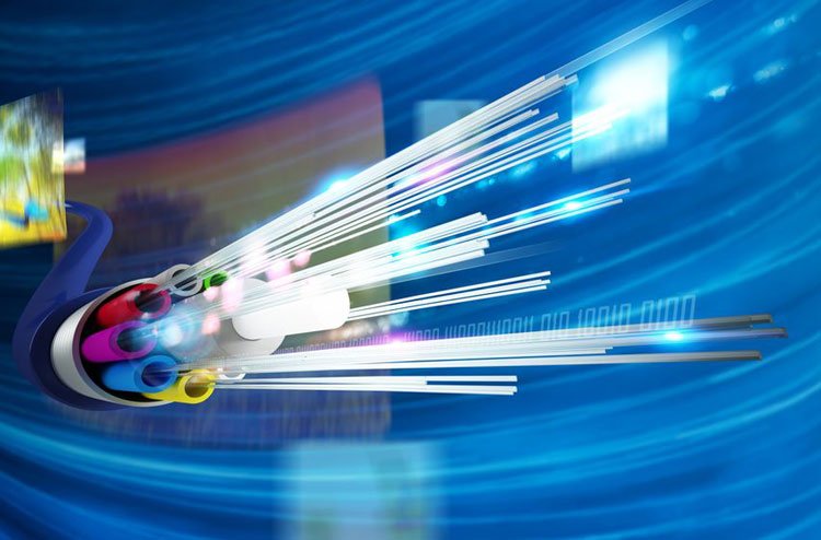 Fiber Optic Network:  Γρήγορο ίντερνετ σε νοικοκυριά και επιχειρήσεις στην Μύκονο και στα νησιά του Ν. Αιγαίου - Ερχονται οι οπτικές ίνες