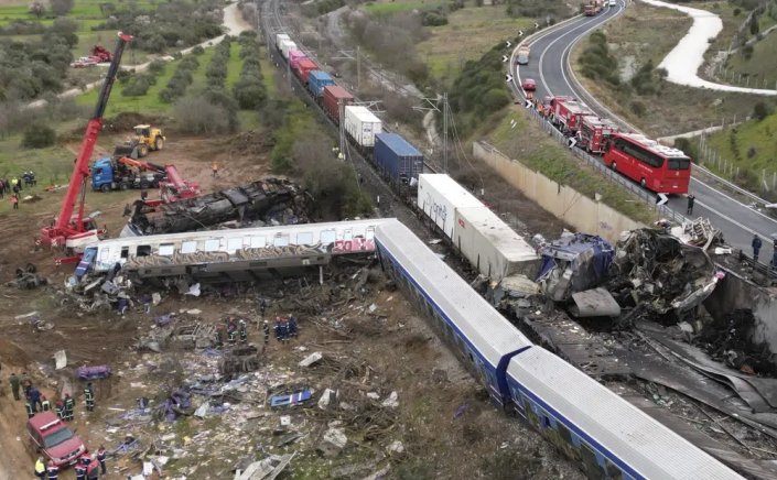 Tempi Train crash: Ο κατηγορούμενος σταθμάρχης έκανε τα ρεπό των παλιότερων το βράδυ της τραγωδίας