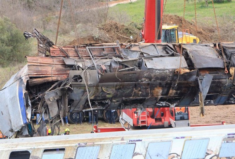 Commission refers Greece for Rail transport: Στο ευρωπαϊκό δικαστήριο η Ελλάδα για τη διαφάνεια στα έργα στους σιδηροδρόμους