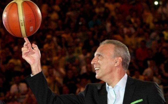 Legendary Nikos Galis: Στις 2 Μαΐου η τελετή αναγόρευσης του Νίκου Γκάλη σε επίτιμο διδάκτορα του Τμήματος Επιστήμης Φυσικής Αγωγής και Αθλητισμού του ΑΠΘ