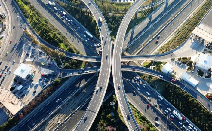 IEA report - Greece: Εύσημα του Διεθνούς Οργανισμού Ενέργειας στην Ελλάδα για την απανθρακοποίηση και τα μέτρα για το κλίμα