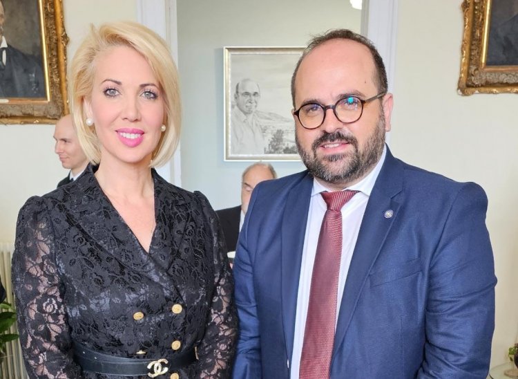 MP Katerina Monogiou: Επιχορήγηση 178.560€ για τη ΔΕΥΑ Θήρας με σκοπό την ενοικίαση μονάδας αφαλάτωσης