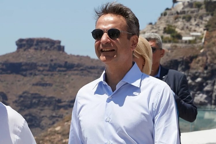 PM Mitsotakis: Οι ξεχωριστοί καλεσμένοι στην Τήνο και οι… “παρακατιανοί” που εμφανίζονται ως επιλογές του πρωθυπουργού