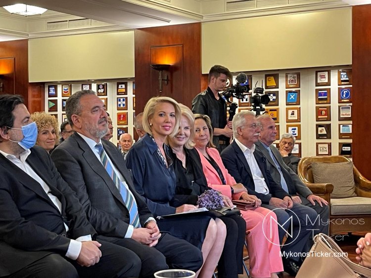 ND MP Candidate - Κατερίνα Μονογυιού: Μεγαλειώδης η υποδοχή των Κυκλαδιτών της Αθήνας στην Κατερίνα Μονογυιού [video]