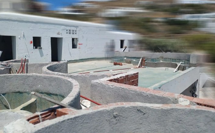 Illegal construction on Mykonos: Δέκα (10) συλλήψεις για αυθαίρετη δόμηση στην Μύκονο